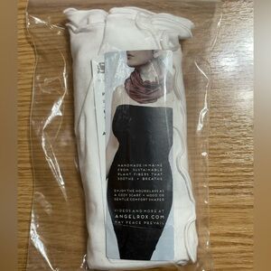 Angelrox hourglass shaper. One size fits most. White.